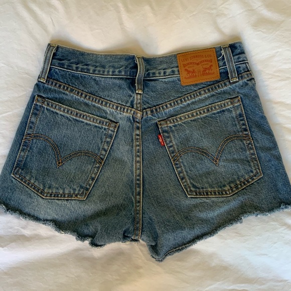 Levi’s Denim Shorts - Picture 1 of 3